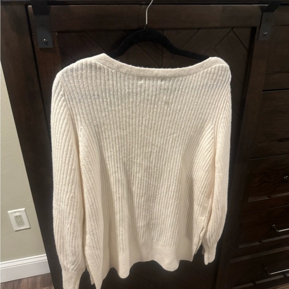 Women’s Athleta Cream Wool Sweater sz L - Picture 6 of 6